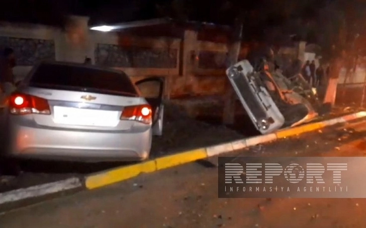В Джалилабаде столкнулись два автомобиля, есть пострадавшие - ВИДЕО
