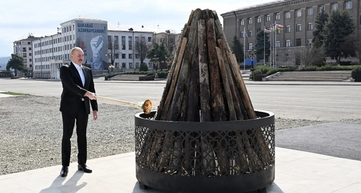 Ильхам Алиев разжег праздничный костер в Ханкенди по случаю Новруза - ФОТО/ВИДЕО/ОБНОВЛЕНО