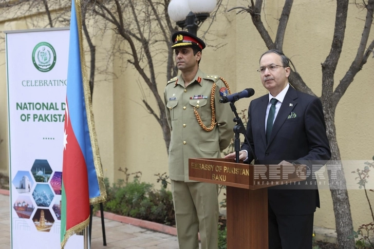 В посольстве Пакистана в Азербайджане подняли флаг по случаю Национального дня - ФОТО