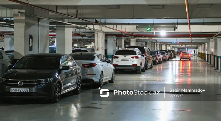 Эксперт о резком росте цен на подземные парковки в центре Баку - ФОТО