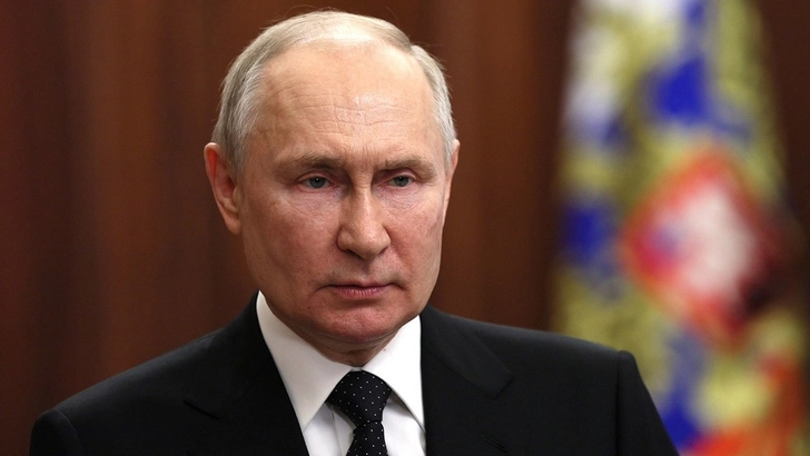 В Кремле объяснили, почему Путин не приезжал к «Крокусу» после теракта