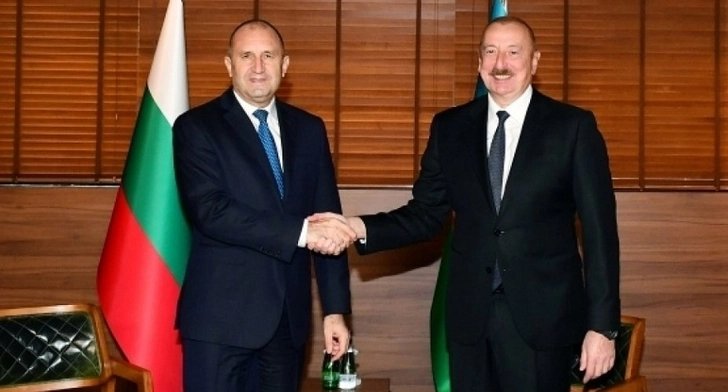 Президент Болгарии позвонил Ильхаму Алиеву
