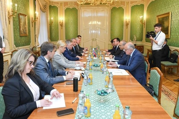 Микаил Джаббаров обсудил с членами правительства Словакии расширение двусторонних связей - ОБНОВЛЕНО/ФОТО