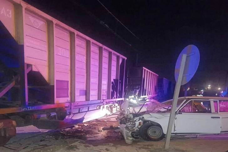 В TƏBİB рассказали о состоянии пострадавших в результате столкновения автомобиля с поездом в Баку - ОБНОВЛЕНО