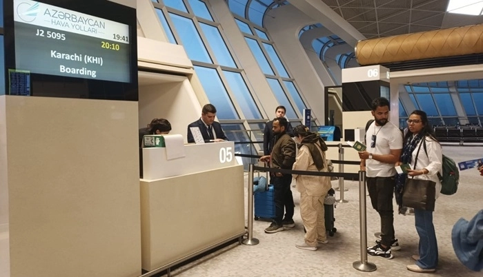 AZAL совершил первый рейс по маршруту Баку-Карачи - ФОТО