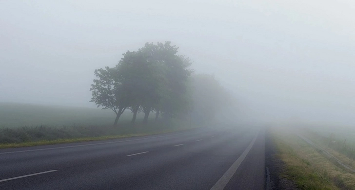 В Азербайджане из-за тумана видимость на некоторых автомагистралях будет ограничена