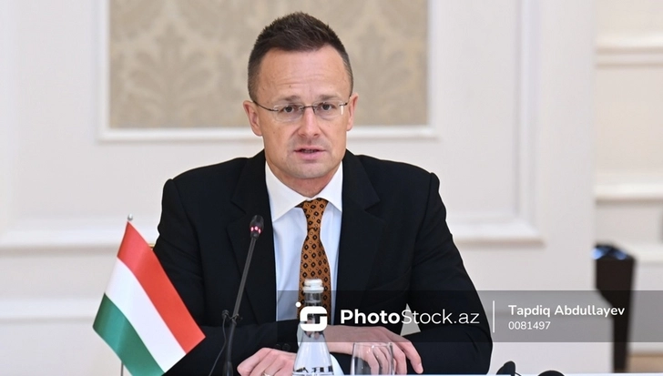 Министр: Критиковавшие Венгрию за партнерство с АР, теперь рвутся сфотографироваться с Ильхамом Алиевым