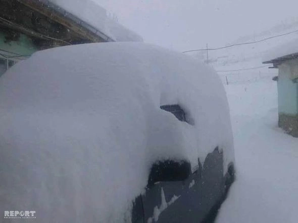 В Азербайджане выпал снег высотой 55 см - ФОТО