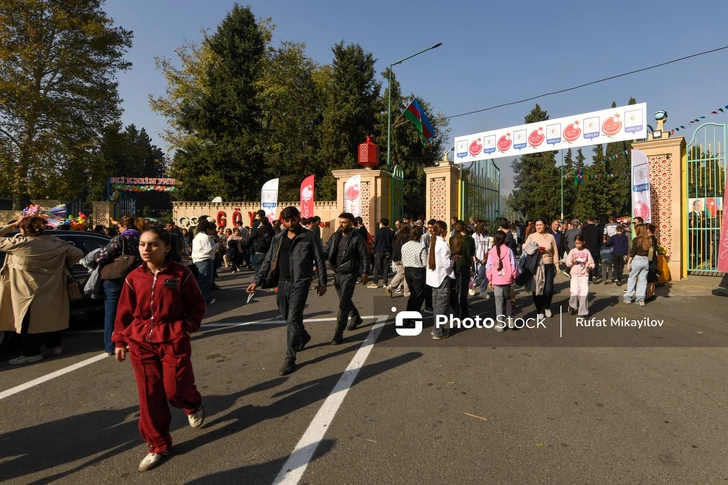 Media.az - Новости Азербайджана - В Гёйчае проходит XVI Гранатовый фестиваль Narfest 2025
