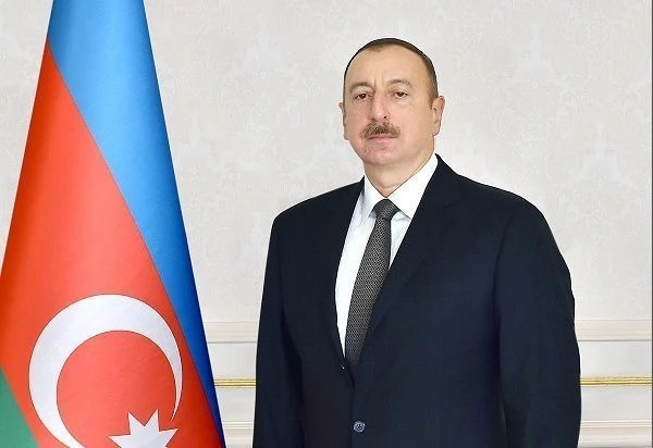 Ильхам Алиев поздравил православных христиан с Пасхой