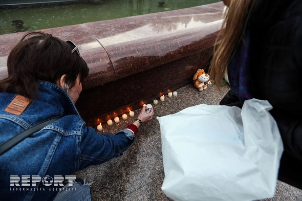 В Баку почтили память жертв пожара в Кемерово – ФОТО + ВИДЕО