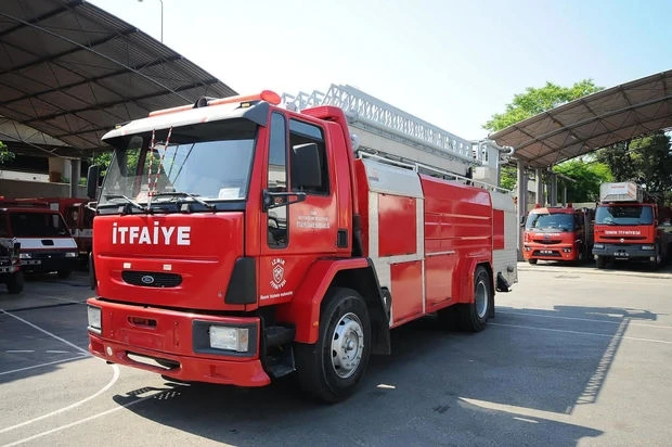 В одном из учебных заведений Стамбула вспыхнул пожар