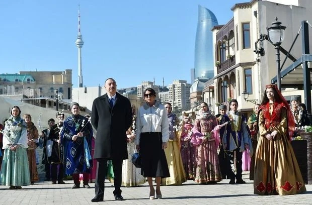 Ильхам Алиев на празднествах по случаю Новруза