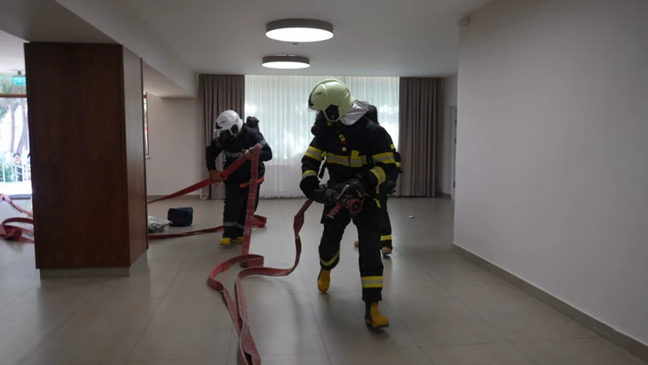 Media.az - Новости Азербайджана - МЧС провело учение по эвакуации при пожаре в Бильгяхском кардиологическом санатории
