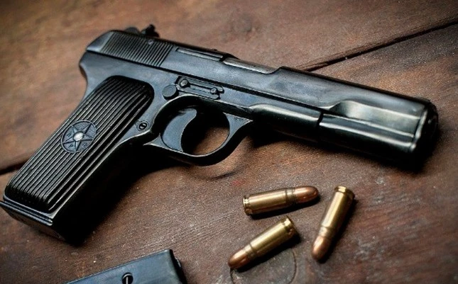 В Баку нашли оружие и боеприпасы, спрятанные осужденным до ареста