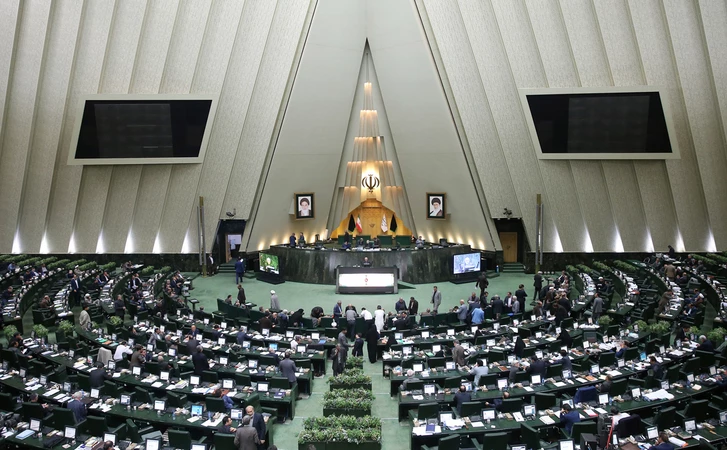 В парламенте Ирана предложили проект по использованию ресурсов Ормузского пролива