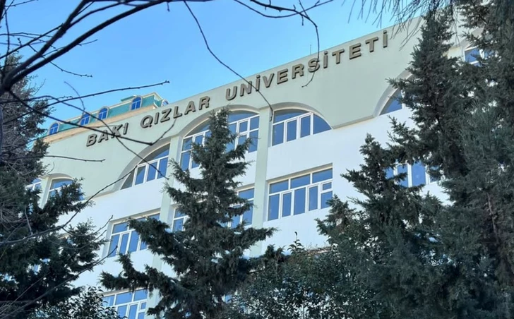 В Азербайджане решают судьбу 1568 студентов закрытого вуза