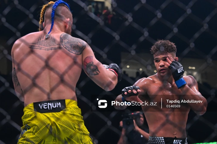 Media.az - Новости Азербайджана - В Баку прошел турнир UFC Fight Night: Рафаэль Физиев одержал победу в главном бою основного карда