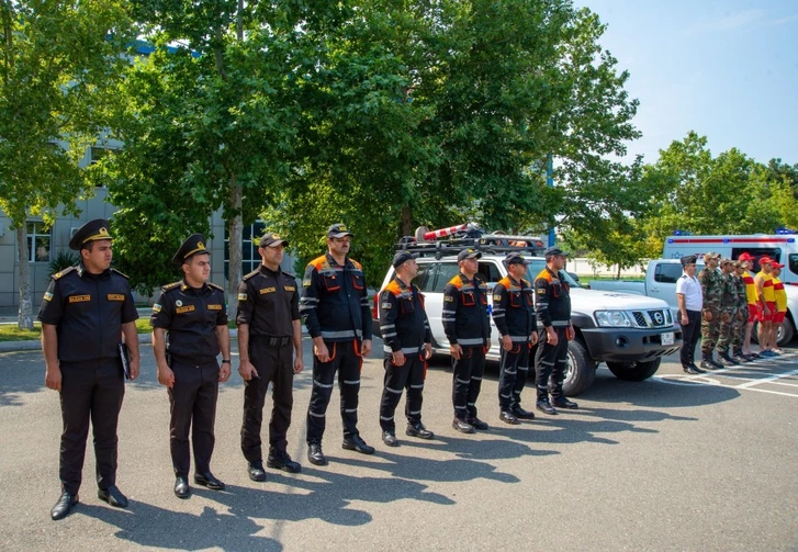 Media.az - Новости Азербайджана - МЧС Азербайджана провел учения по ликвидации последствий ДТП и спасению утопающих