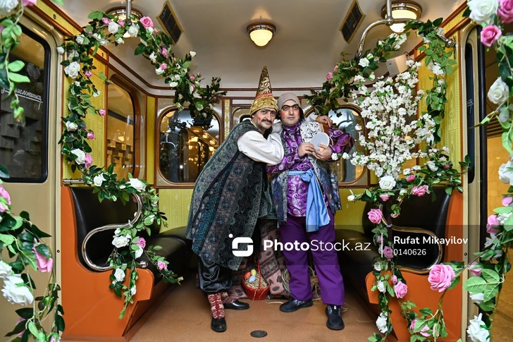 Media.az - Новости Азербайджана - В бакинском метро по случаю праздника Новруз представлены ретро-вагоны
