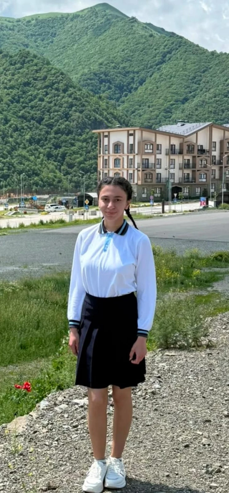 Media.az - Новости Азербайджана - Первая за 33 года: история единственной выпускницы школы в освобожденном Кяльбаджаре