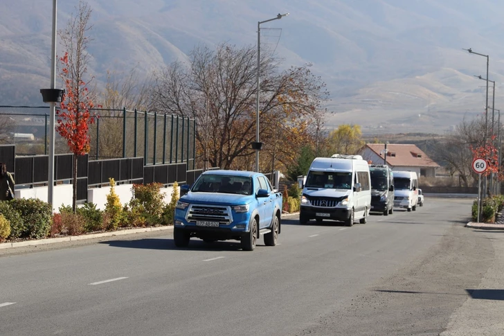 Media.az - Новости Азербайджана - Очередные группы переселенцев прибыли в Ходжалы и село Хоровлу, им вручены ключи от домов