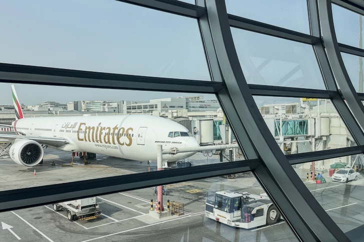 Emirates объявила об ограниченном расписании рейсов после инцидента в аэропорту Дубая