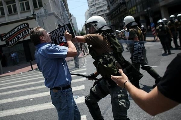 В Греции массовые беспорядки