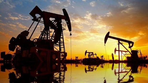 Цена на азербайджанскую нефть превысила 80 долларов