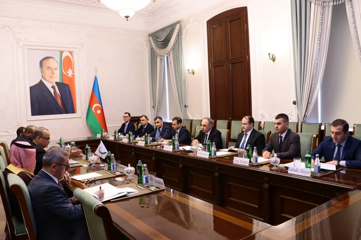 Генпрокурор Азербайджана встретился с генеральным секретарем ОИС