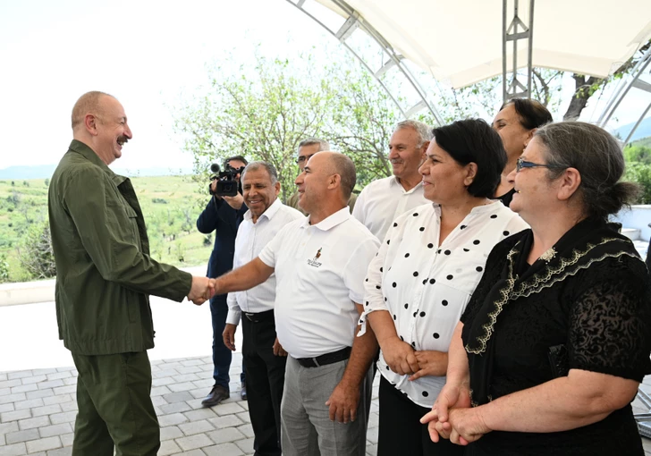 Media.az - Новости Азербайджана - Президент побывал в ходжалинском Ханъюрду, встретился с группой переселившихся в село жителей