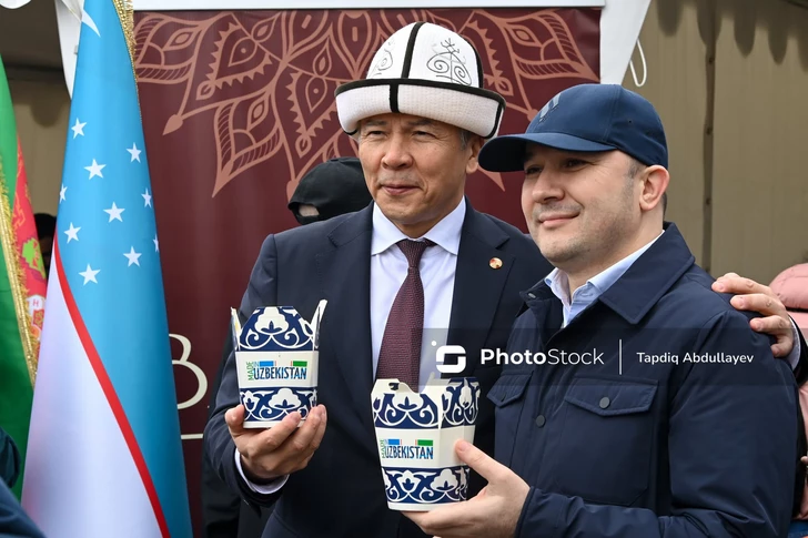 Media.az - Новости Азербайджана - Посольство Кыргызстана организовало ярмарку в честь Новруза в историческом центре Баку