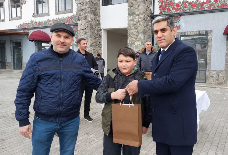 В зангиланское село Мамедбейли прибыла очередная группа переселенцев, им вручены ключи от домов