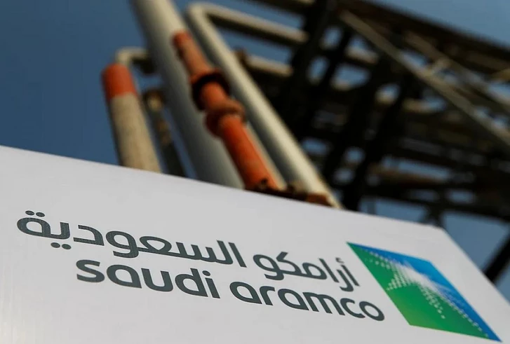 Йеменские хуситы атаковали НПЗ Saudi Aramco