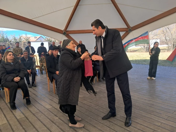 Media.az - Новости Азербайджана - В Гадруте, Гырмызы Базар Ходжавендского района и Ходжалы семьям вручили ключи от новых домов
