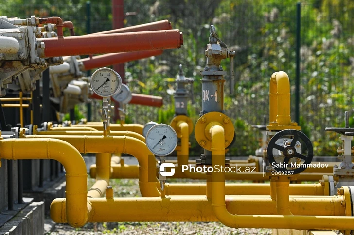 Иран ожидает скорого начала поставок российского газа через Азербайджан