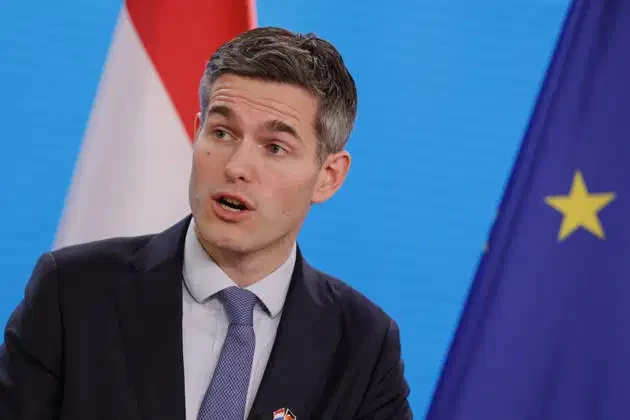 Глава МИД Нидерландов: Отправка кораблей ЕС в Ормузский пролив не решит проблему быстро