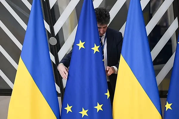 Politico: В ЕС опасаются, что США забудут об интересах союза в Украине