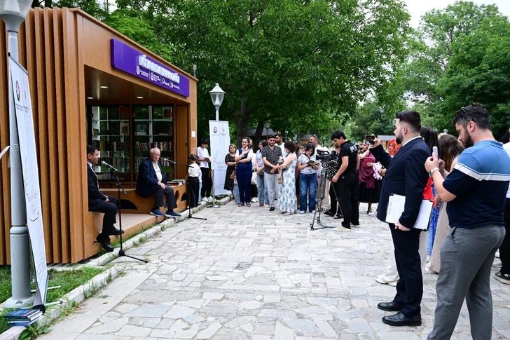 Media.az - Новости Азербайджана - В центре Шуши открылась первая библиотека под открытым небом