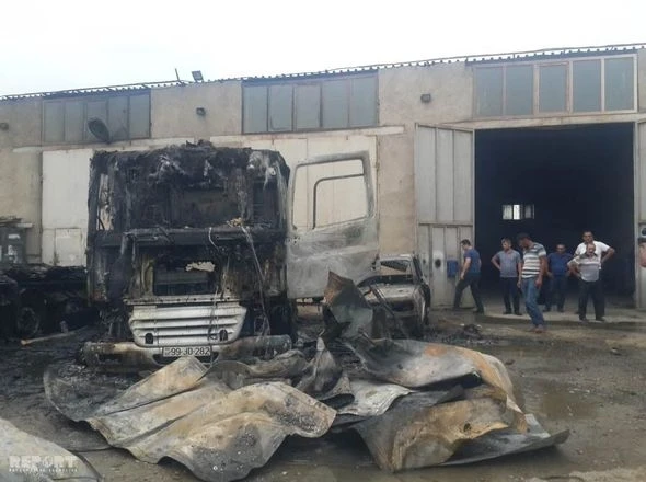 Взрыв в автопарке в Сумгаите: есть погибший – ОБНОВЛЕНО + ФОТО