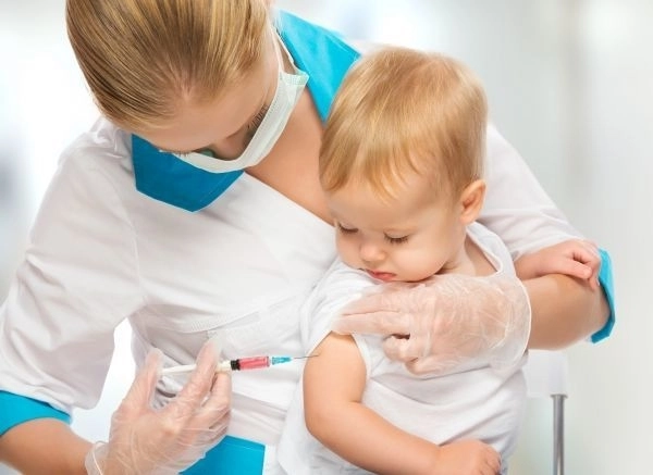 Главврач о проблеме вакцинации в Азербайджане