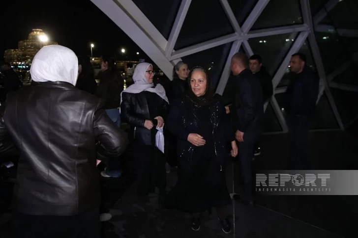 Media.az - Новости Азербайджана - Первая группа азербайджанских паломников отправилась в Хадж