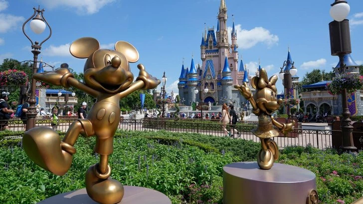 Три смерти за две недели: череда трагедий в Disney World во Флориде