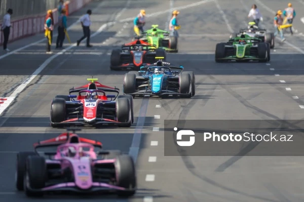 Пилот Invicta Racing рассказал о стратегии в гонке Формулы-2 в Баку
