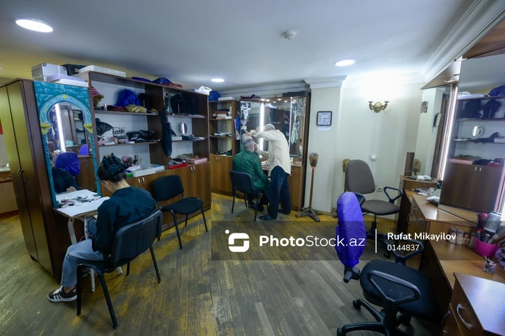 Media.az - Новости Азербайджана - Как актёры превращаются в героев: закулисье спектакля «Хуршидбану Натаван»