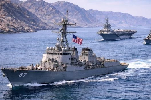 В США отчитались о первом дне операции «Свобода» в Ормузском проливе