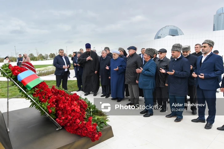 Media.az - Новости Азербайджана - Официальные лица государства и правительства посетили Парк Победы по случаю Дня памяти