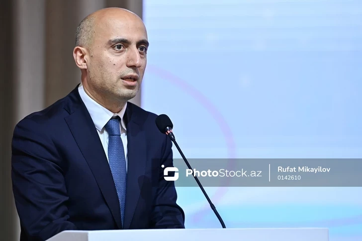 Эмин Амруллаев рассказал о влиянии образования родителей на успехи детей