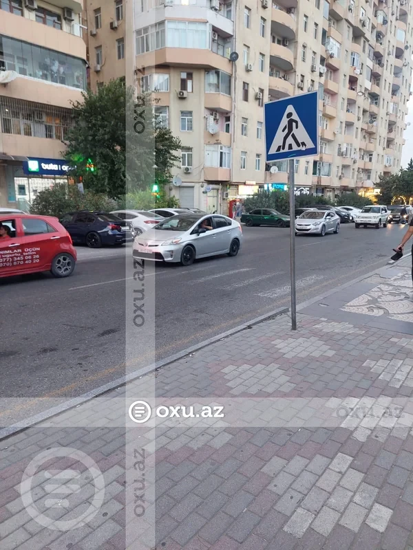 Media.az - Новости Азербайджана - В Хырдалане пешеходный переход стал опасным для людей