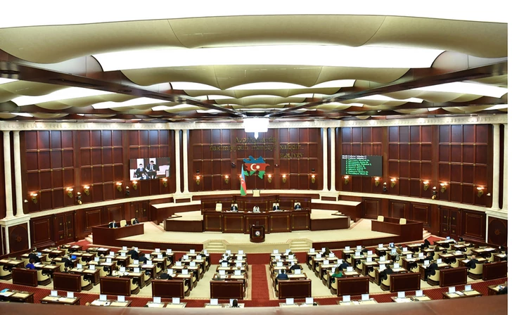 Парламент Азербайджана начал рассмотрение госбюджета за 2025 год